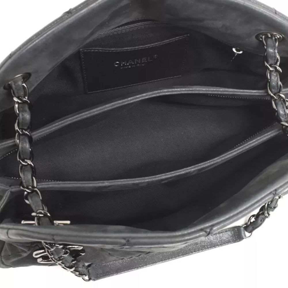CHANEL Wildstitch CC Charm Calfskin Leather Chain Shoulder Bag ( like new) - Picture 8 of 9